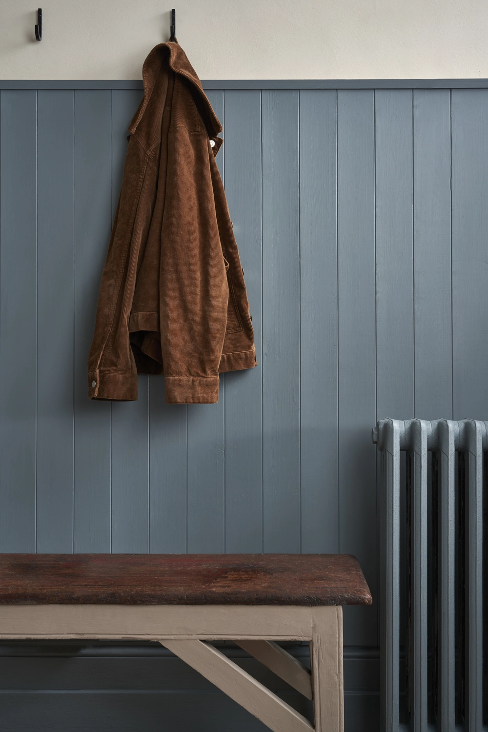 Cambrian Blue -Annie Sloan Satin Paint Az Asztalom2